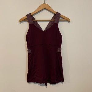 Lululemon maroon yoga top size 8